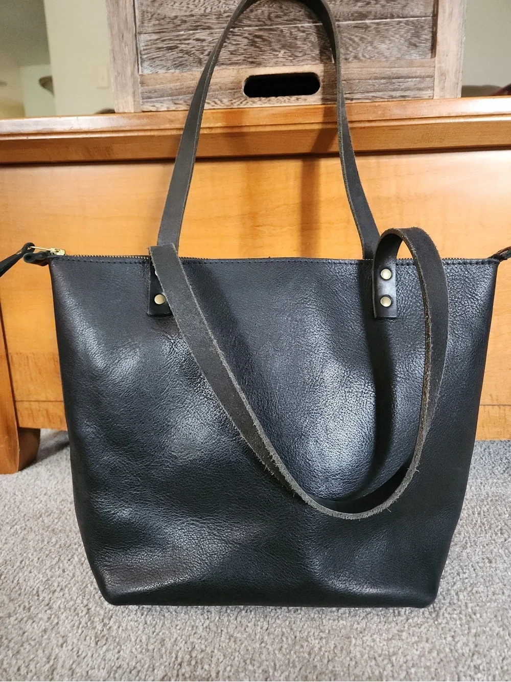 Portland Leather Goods Black Leather Tote Bag Zip Top - Picture 4 of 7